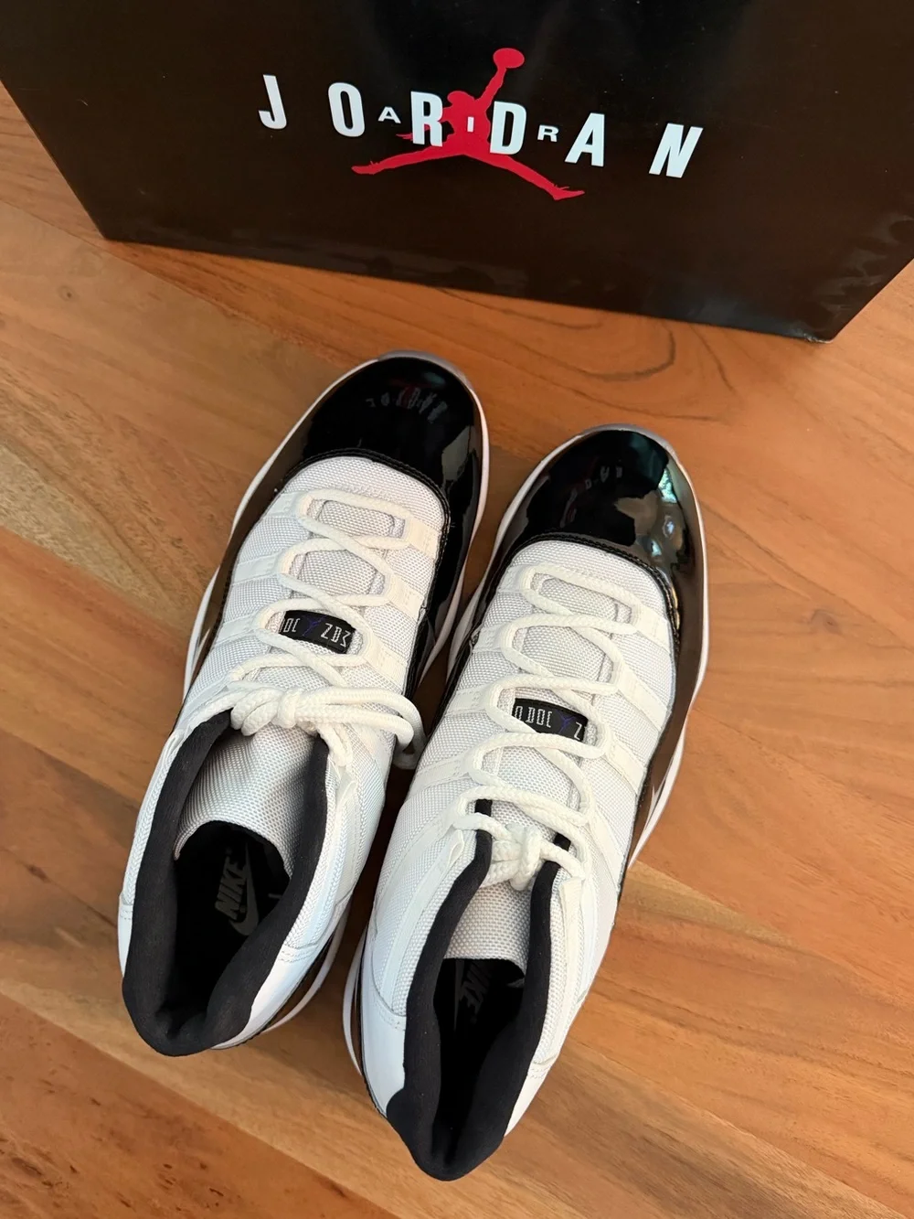 Air Jordan 11 Retro Concord